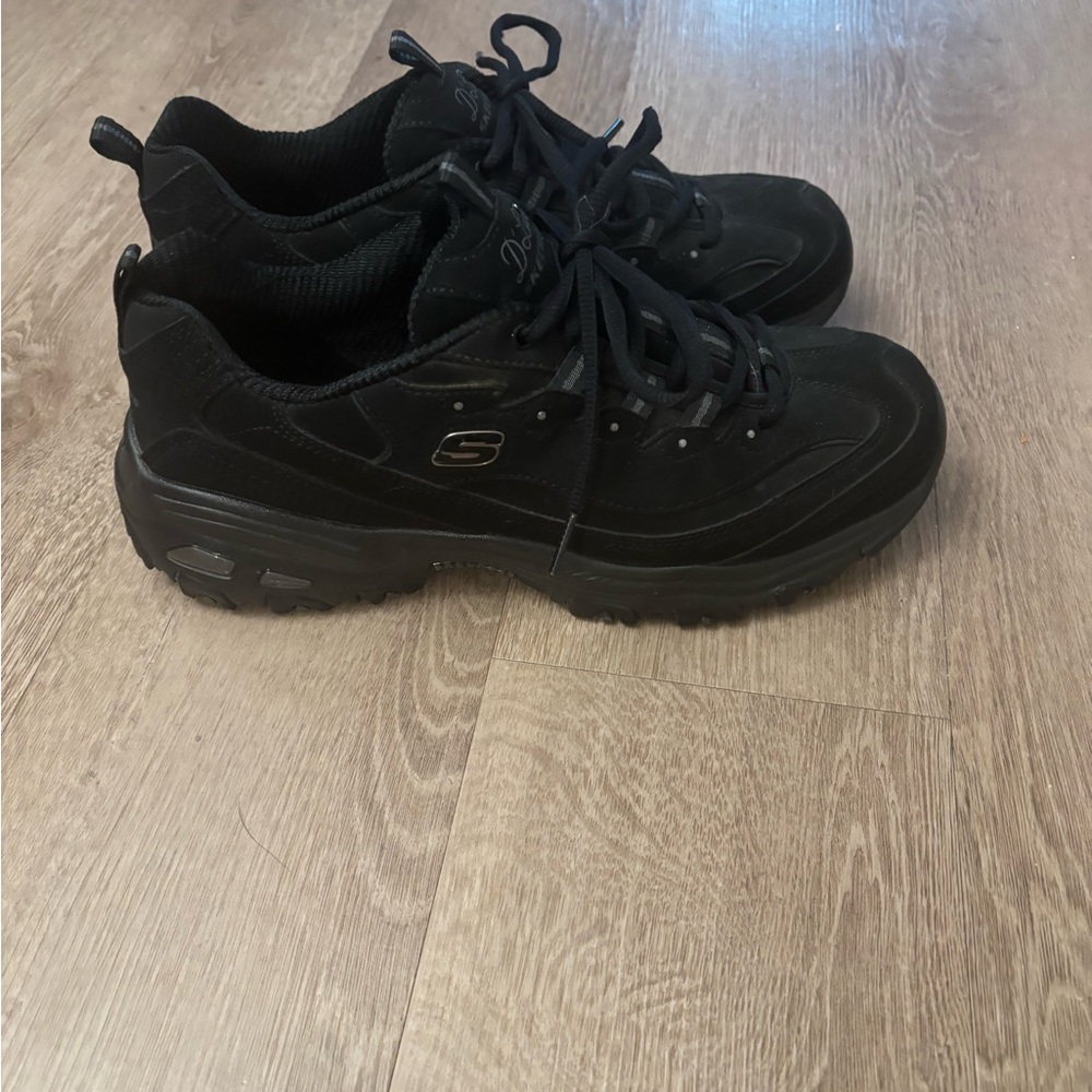 Skechers Black Sneakers with Chunky Sole and Mesh Upper